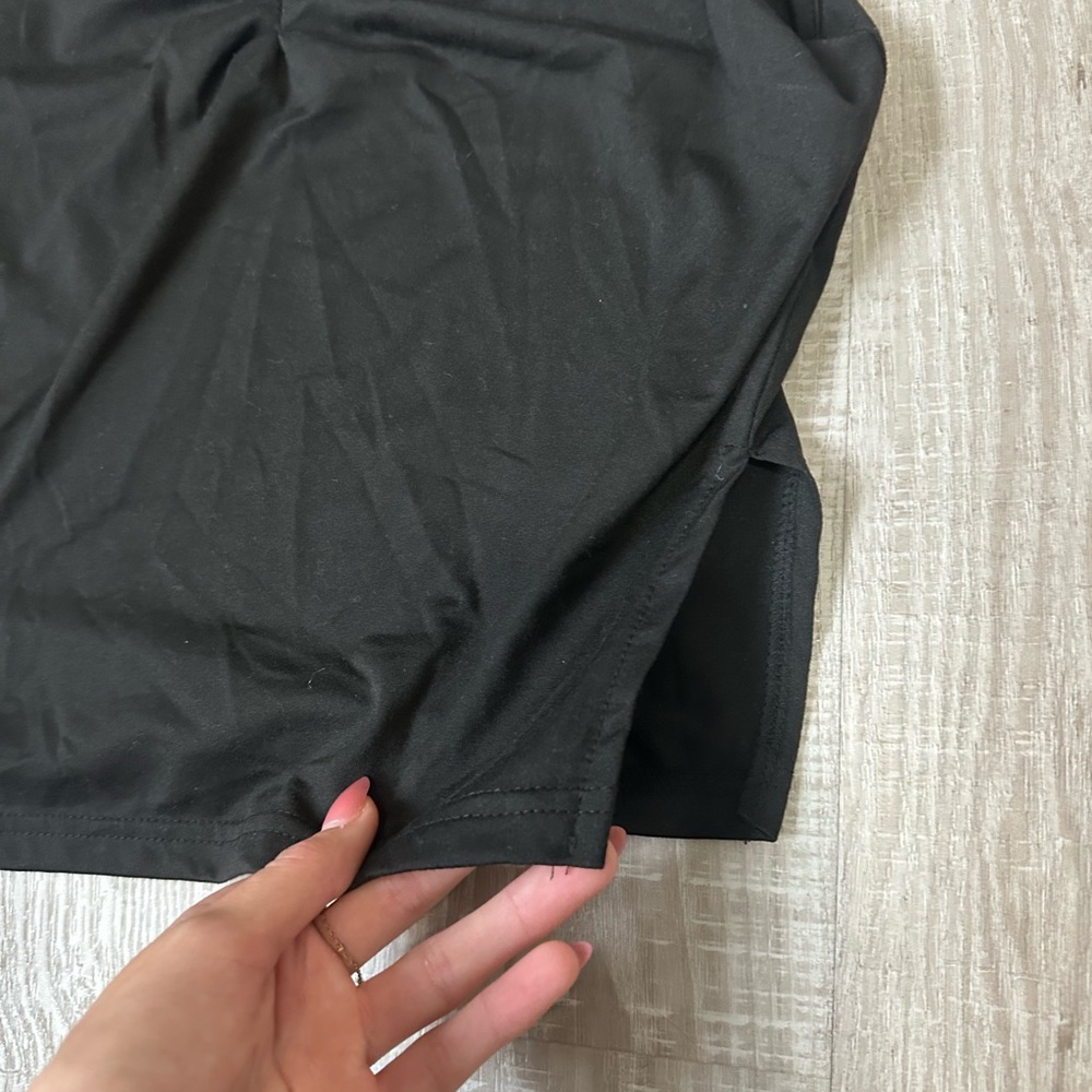 Black Ruched Tank Top - Picture 4 of 4